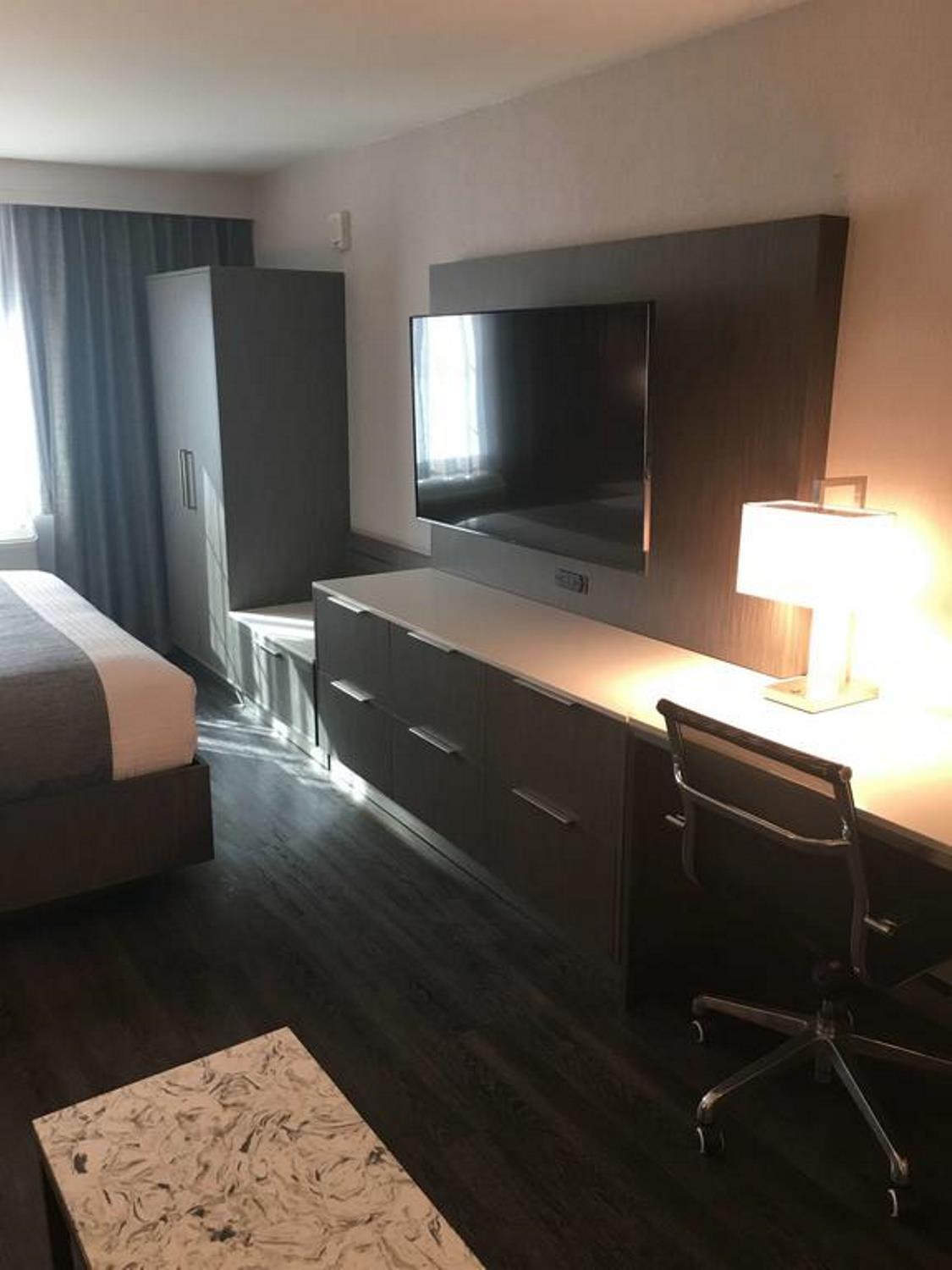 Best Western Plus Temecula Wine Country Hotel & Suites Eksteriør billede