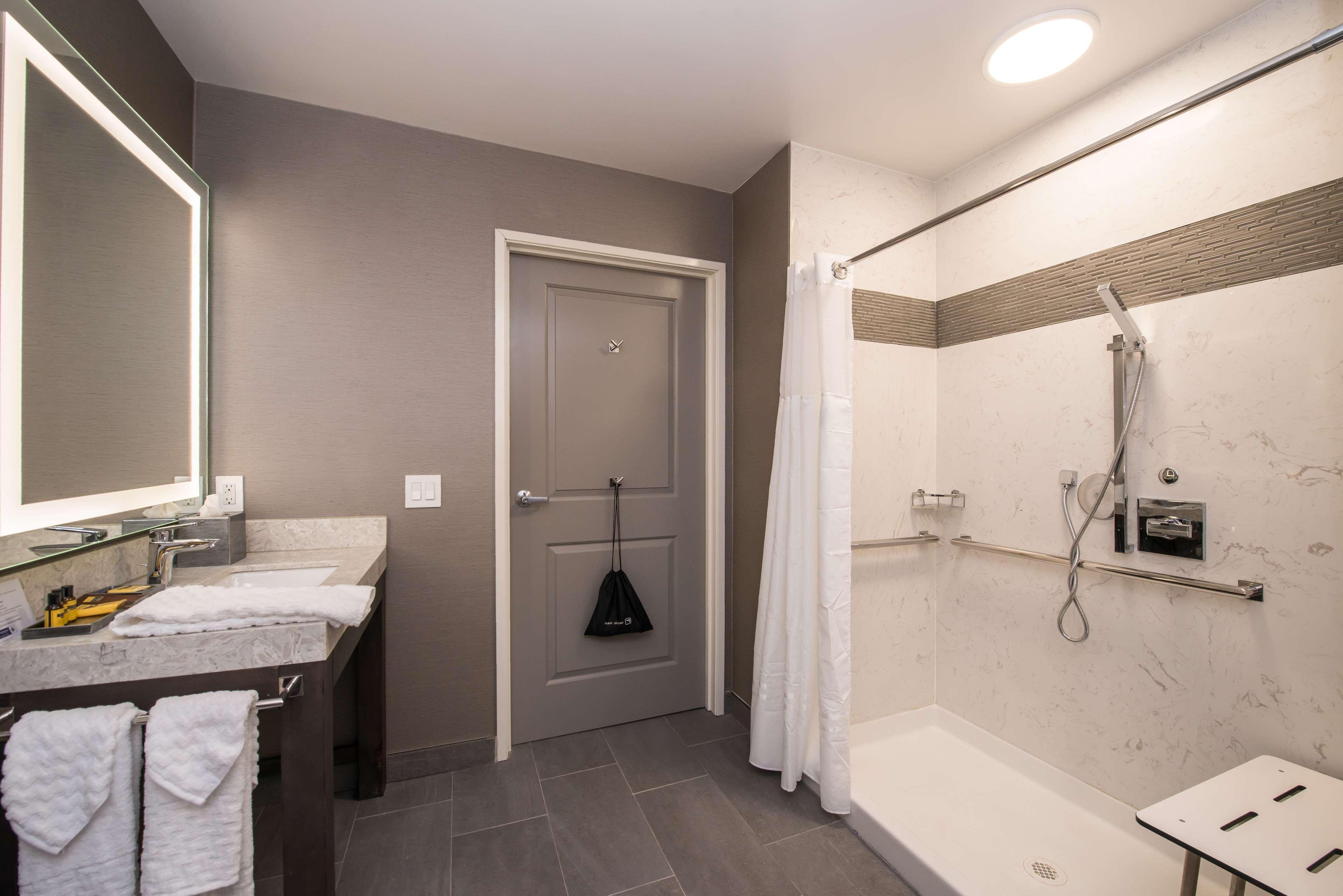 Best Western Plus Temecula Wine Country Hotel & Suites Eksteriør billede
